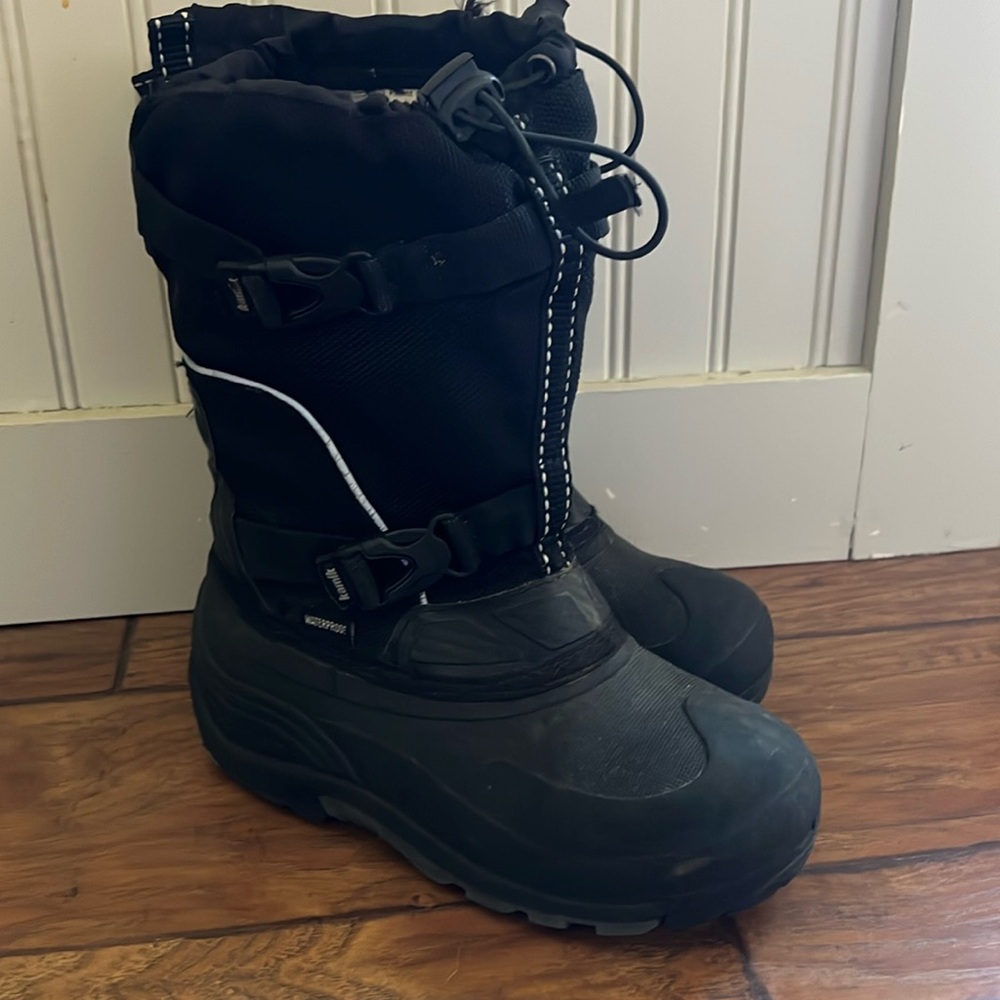 KAMIK Winter Boots- Youth Size 4